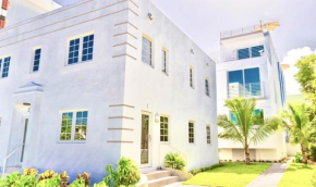 16 GUESTS LUXURIOUS SOUTH BEACH SUITE WITH ROOFTOP 2